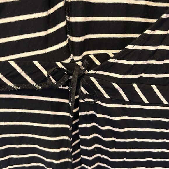 H&M Black White Striped Wrap Dress Viscose Short Sleeve Stripes Women’s Size 14 - Picture 7 of 8